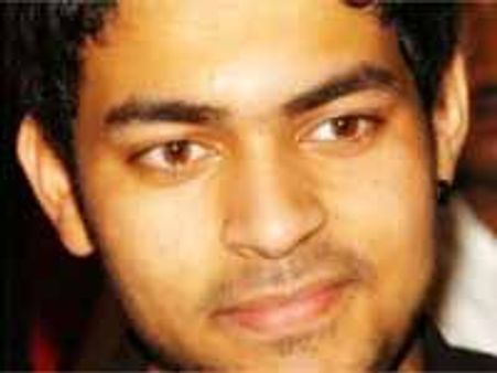 పూరి దర్శకత్వంలో మెగా ఫ్యామిలి నుండి వరుణ్ తేజ్..