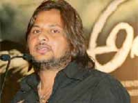 సురేంద్రరెడ్డి ఎన్టీఆర్ 'రచ్చ' తర్వాత ప్రాజెక్టు ఆ స్టార్ తో...