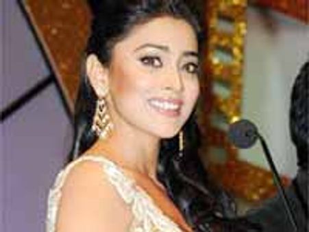 శ్రియ ఆనందానికి ఆయన కూడా ఒక కారణం....