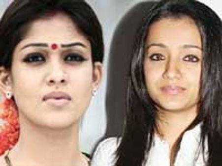 ఇద్దరు స్టార్ హీరోయిన్స్ మద్య స్టార్ట్ అయిన కోల్డ్ వార్...