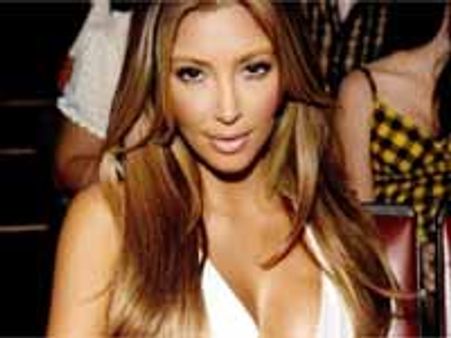 ప్రపంచంలోకెల్లా ఉత్తమమైన 'బమ్' కలిగినటువంటి తారగా మరలా ఆమే..