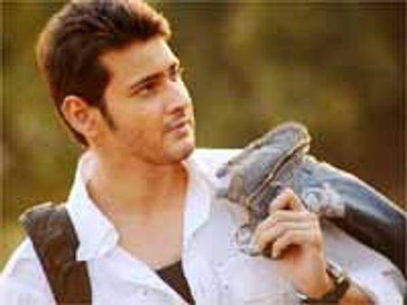 ప్రిన్స్ మహేష్ దూకుడు కూడా పోకిరి లాగా హిట్ కొట్టడం కోసమే అలా..