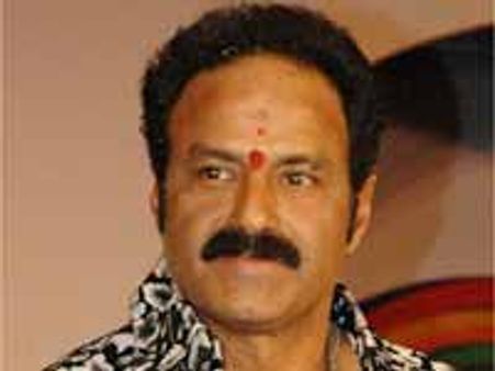 అంకుల్ ఆంజనేయస్వామి ఎవరో తెలుసా-ఇంకెవరూ మన బాలయ్య బాబే