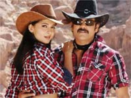 రాయలసీయ యాస ద్వారా రగడ సృష్టిస్తామంటున్న మన్మధుడు..