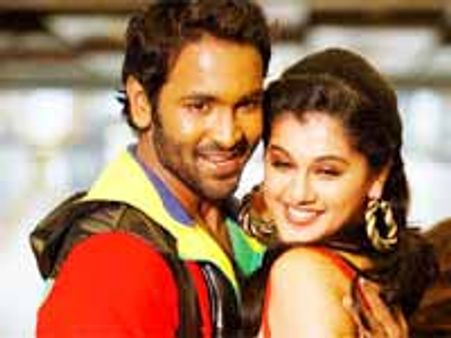 బొడ్డు చూపిస్తే కట్ చెప్తారా? సెన్సార్ పై మంచు విష్ణు ఫైర్