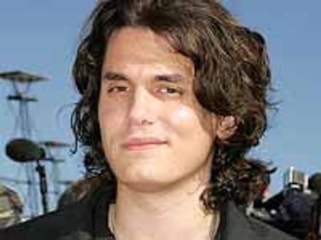 సెక్సు చేసేటప్పుడు చాలా డర్టీగా మాట్లాడితే చాలు...