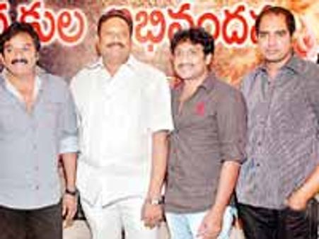 'నాగవల్లి' పై వివి వినాయిక్, బోయపాటి, క్రిష్, శ్రీను వైట్ల కామెంట్స్