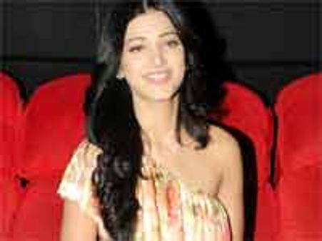 సెక్స్ సినిమాలు చూస్తానంటున్న ప్రపంచ కధానాయకుడి కూతురు