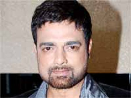 పూరీ 'నేనూ నా రాక్షసి' లో విలన్ గా చేస్తున్నది ఎవరంటే...