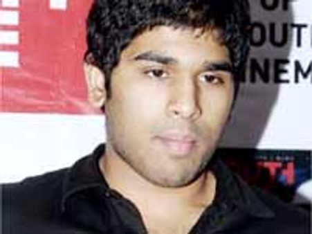 టాలీవుడ్ అంటే నాకు అసహ్యం....అల్లు శిరీష్