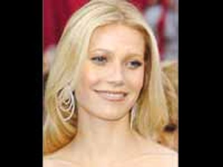 అతను పెట్టిన ముద్దు జీవితంలో గుర్తుండిపోయింది అంటున్న హీరోయిన్