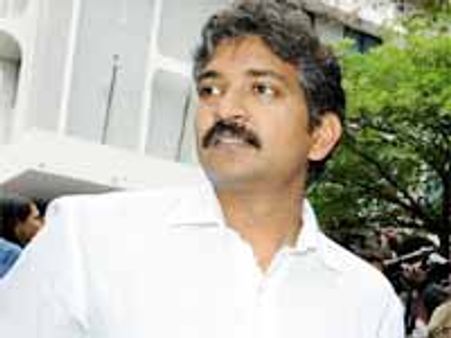 జూ ఎన్టీఆర్ తో రిస్క్ చేయలేను రాజమౌళి, సైడైపోయిన వివి వినాయక్....