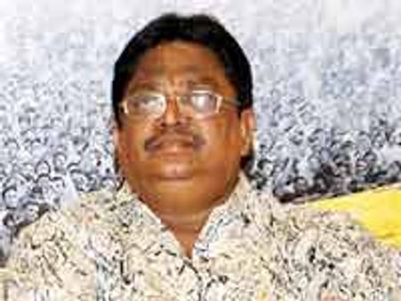 సి. కళ్యాణ్‌ పై బిగుస్తున్న ఉచ్చు, మూడు పిఎస్ ‌ల్లో కేసులు