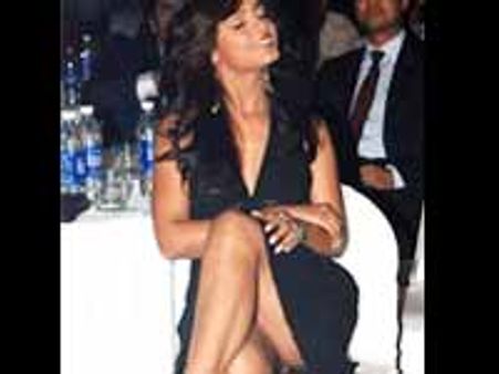 యానాగుప్తా లాగే ఫంక్షన్‌కు ప్యాంటీ లేకుండా వచ్చిన స్టార్ హీరోయిన్