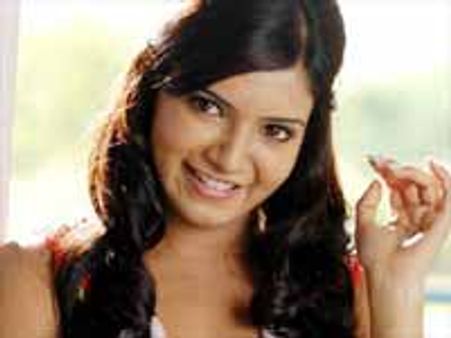 ఏ డ్రెస్‌కి ఎంత ఎక్స్‌పోజింగ్ వుంటుందో నాకు తెలుసు అంటున్న హీరోయిన్