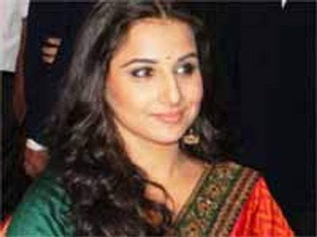 సూపర్ స్టార్ కోసం బాలీవుడ్ భామను ఇంపోర్ట్ చేయనున్నడైరెక్టర్...