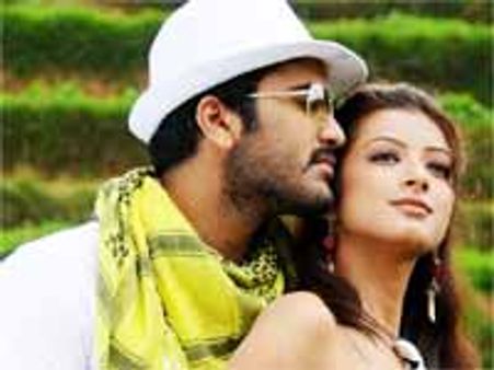 శర్వానంద్ ఇమేజ్ పెంచిన ‘ప్రస్థానం’తమిళంలో ఆటోనగర్ సూర్యగా