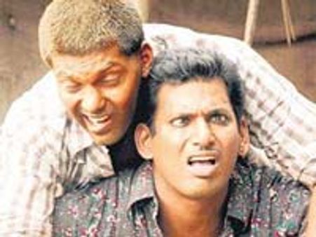 ఒంటికంటితో చూసేవాడి పాత్రకు జీవం పోయడానికి కారణం అదే..