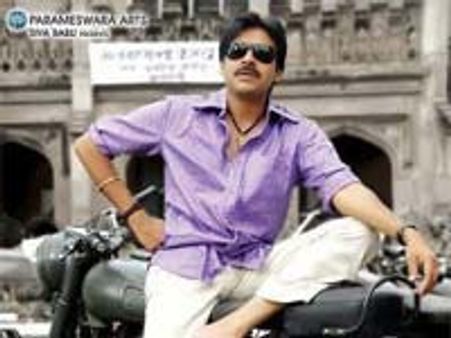 చిరంజీవి సూపర్ హిట్ పాటకు పవన్ తీన్ మార్