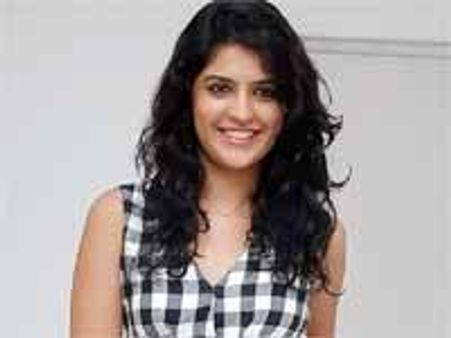 హఠాత్తుగా సెలబ్రెటి అయిపోయాను...