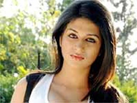 చేతికందేవరకూ అనుమానమే..శ్రధ్దాదాస్