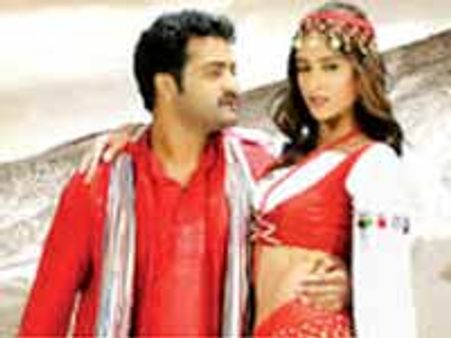 తెలుగు సినిమా ‘శక్తి’ ఇదీ అని మరోసారి నిరూపించేది జూ ఎన్టీఆరే...