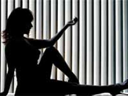 నాభర్త బ్రోతల్‌గా మారమని అడుగుతున్నాడు అందుకే విడాకులు:హీరోయిన్