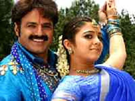 బాలకృష్ణ సినిమాలో నటించే అవకాశం కొట్టేసిన బబ్లీ హీరోయిన్