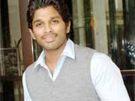 యాభై కోట్ల భారీ బడ్జెట్ తో అల్లు అర్జున్ చిత్రం..పూర్తి డిటేల్స్