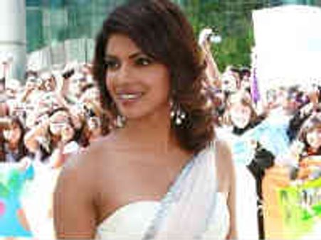 వేశ్యగా నటించడం కోసం రెడ్ లైట్ ఏరియాకి వెళతానన్న అందగత్తె