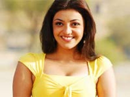 మొత్తానికి కాజల్ కూడా బికినీ వేస్తోంది