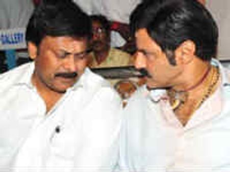 చిరంజీవి, బాలకృష్ణ లపై ఆగని ఆకతాయి ఆగడాలు...!