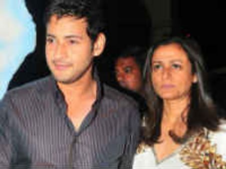 ఒకప్పటి స్టార్ హీరోయిన్ మహేష్ బాబు గ్లామర్ కి దిష్టి చుక్క అయిందా..!