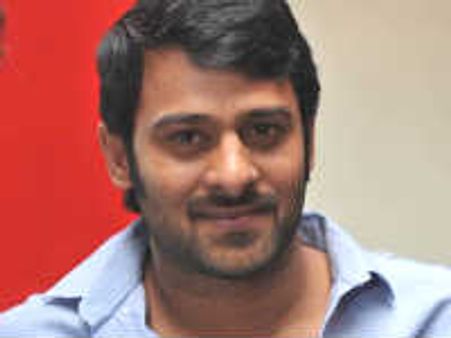 రాజమౌళి కోసం ఎంతటి త్యాగానికైనా సిద్దమే: స్టార్ హీరో...!