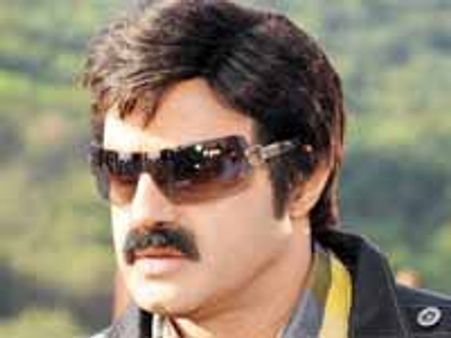 ఆ యంగ్ హీరో సినిమా లో బాలకృష్ణ గెస్ట్ రోల్ కన్ఫర్మ్!!