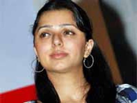 భర్తతో విడాకుల విషయమై తొలిసారి పెదవి విప్పిన భూమిక