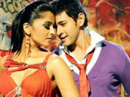 మహేష్ బాబుతో రెండవసారి జతకడుతోన్న సెక్సీ హీరోయిన్..!?