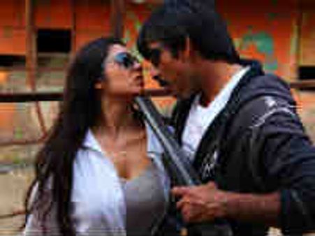 షార్ట్ ఫిలిం చూపెట్టండి...నన్ను డైరక్ట్ చేయండి: రవితేజ