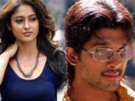 బన్నీతో చేయాలంటే 2కోట్లు డిమాండ్ చేసిన సెక్సీ హీరోయిన్...!