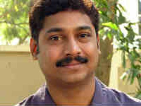 రైటర్స్ కి నరకం చూపిస్తున్న తెలుగు ప్రొడ్యూసర్ !?