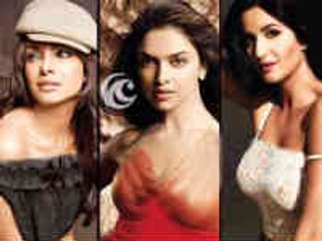 ఆ స్టార్ హీరో కోసం టుపీస్ బికినీయే కాదు..దేనికైనా రెడీ..!?