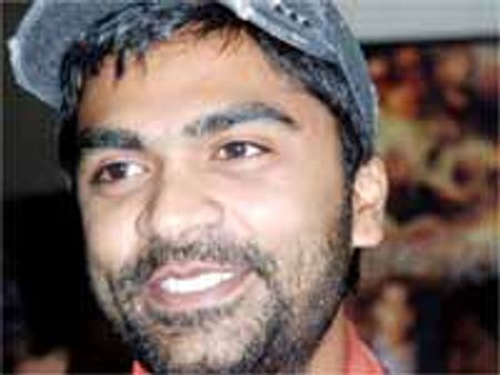 పవన్ కళ్యాణ్ పోటీగా సూపర్ హీరో...!