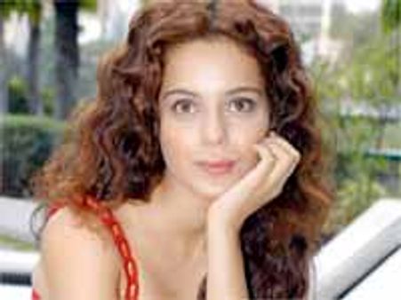 తాగుతాను అని ఒప్పుకున్న ప్రభాస్ హీరోయిన్