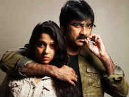 రామ్ గోపాల్ వర్మ 'దొంగల ముఠా' కధ ఇదే...