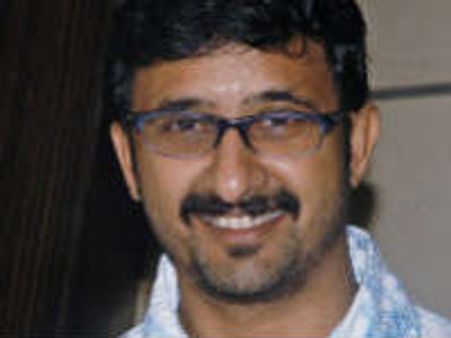 దర్శకుడు తేజ కుమారుడు మరణం...