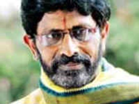 ఐదుగురు హీరోలతో ...జెకె భారవి ‘శ్రీ జగద్గురు ఆదిశంకర’