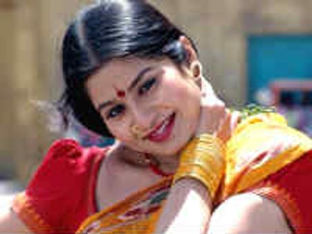 మరో వేశ్యగా మారిన యాక్టర్ సంగీతా...