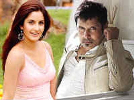 బాలీవుడ్ బ్యూటీ తో కత్రినా తో విక్రమ్ రొమాన్స్..!