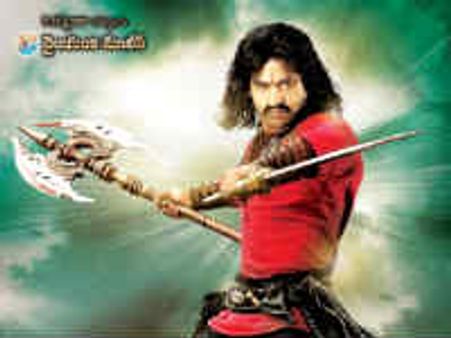 అప్పుడు పోకిరి ఇప్పుడు మగధీర తో దెబ్బైపోయాడు జూ ఎన్టీఆర్!