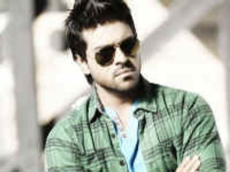 ఆ విషయంలో చిరంజీవి ఓకే అంటే కానీ చరణ్ చెయ్యలేడు...